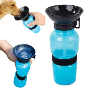 Honden drinkfles on the go - makkelijk mee te nemen - voor op reis of wandeling - 0.5L blauw/zwart - Kado Tip !!